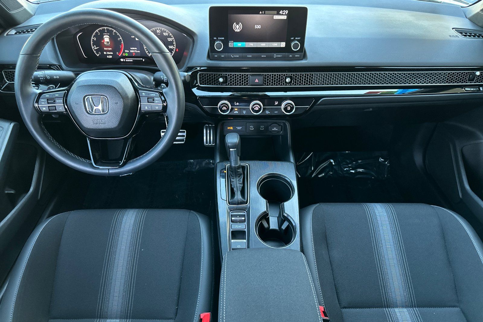 2025 Honda Civic Hatchback Sport - Photo 13