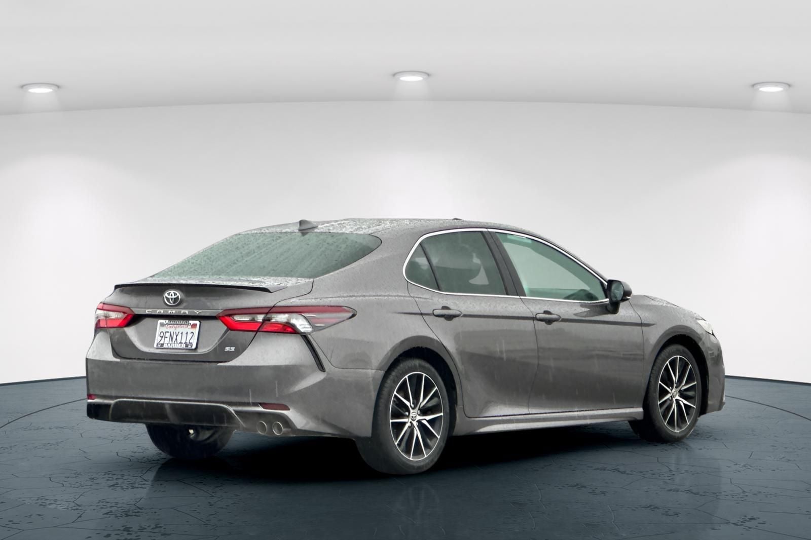 2023 Toyota Camry SE photo 5