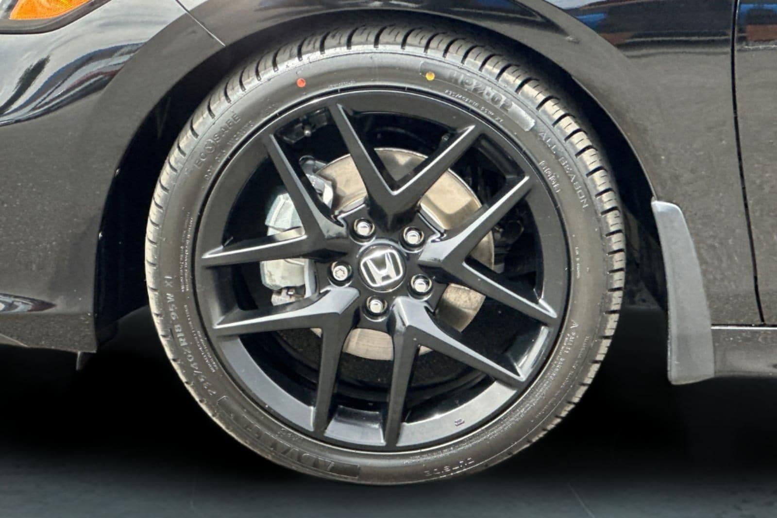 2025 Honda Civic Sport - Photo 25