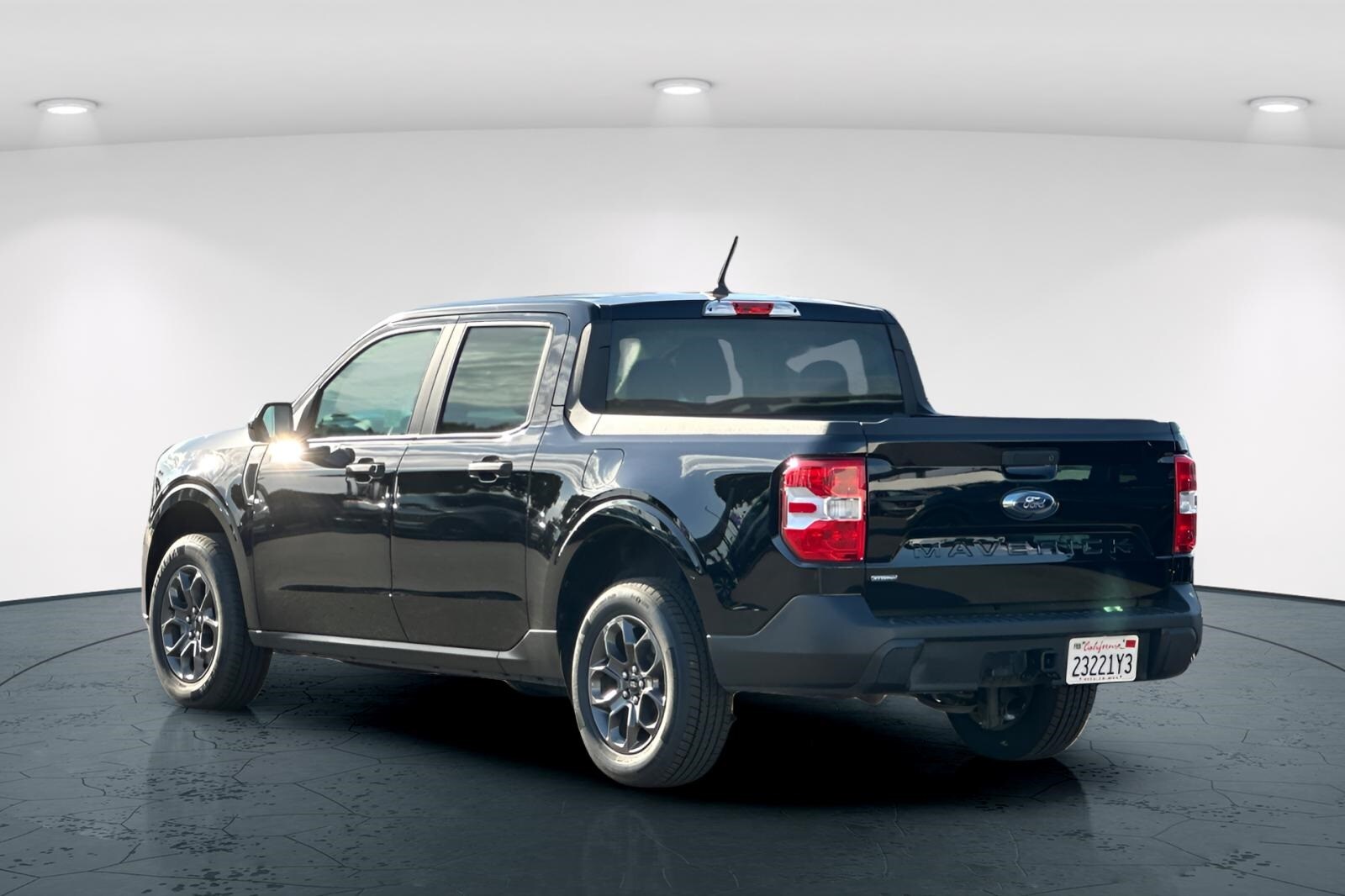2024 Ford Maverick XLT photo 2