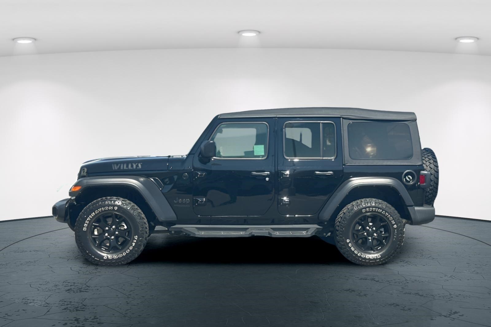 2022 Jeep Wrangler Unlimited Willys photo 3