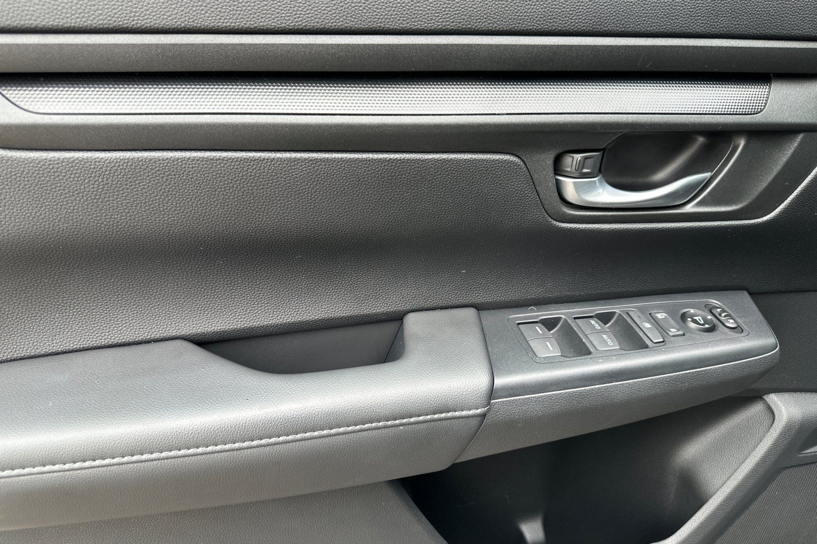 2023 Honda CR-V EX - Photo 11