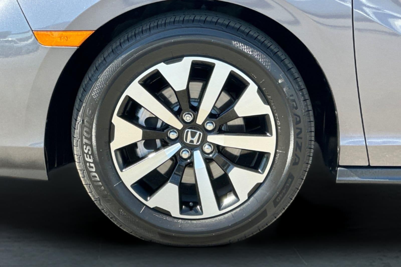 2026 Honda Odyssey EX-L - Photo 26