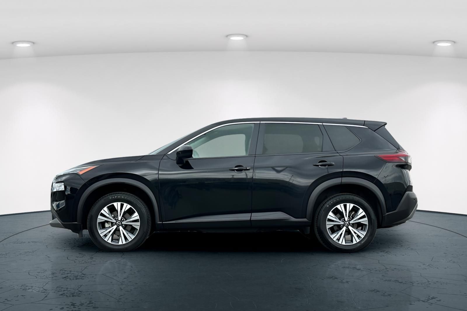 2023 Nissan Rogue SV photo 2