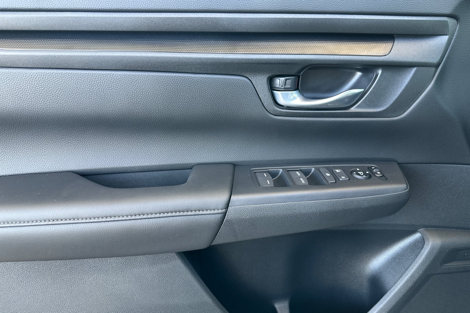 2026 Honda CR-V EX - Photo 11
