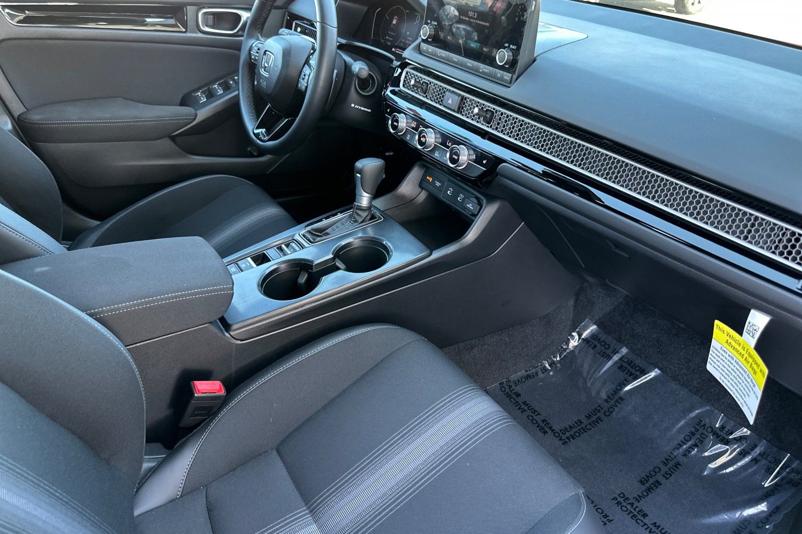 2026 Honda Civic Hatchback Sport - Photo 15