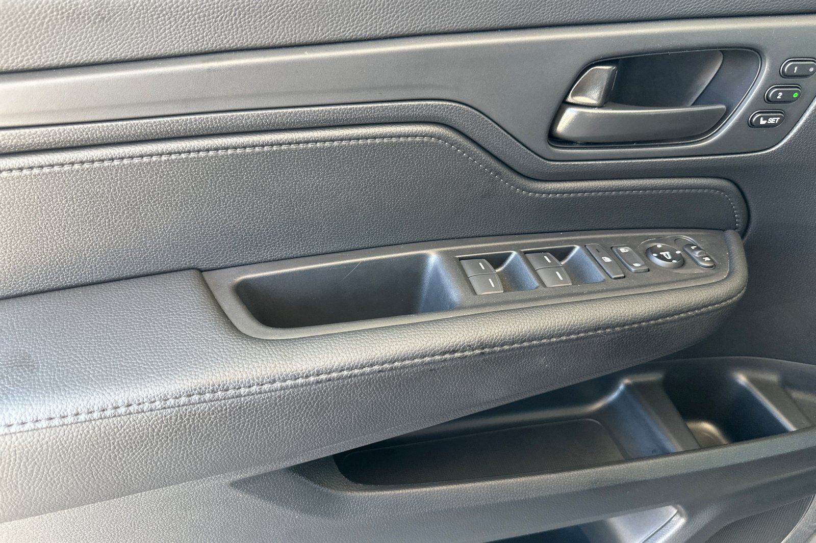 2026 Honda Odyssey EX-L - Photo 11