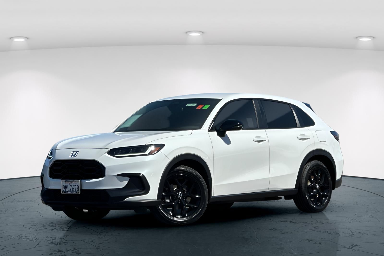 2025 Honda HR-V Sport - Photo 2