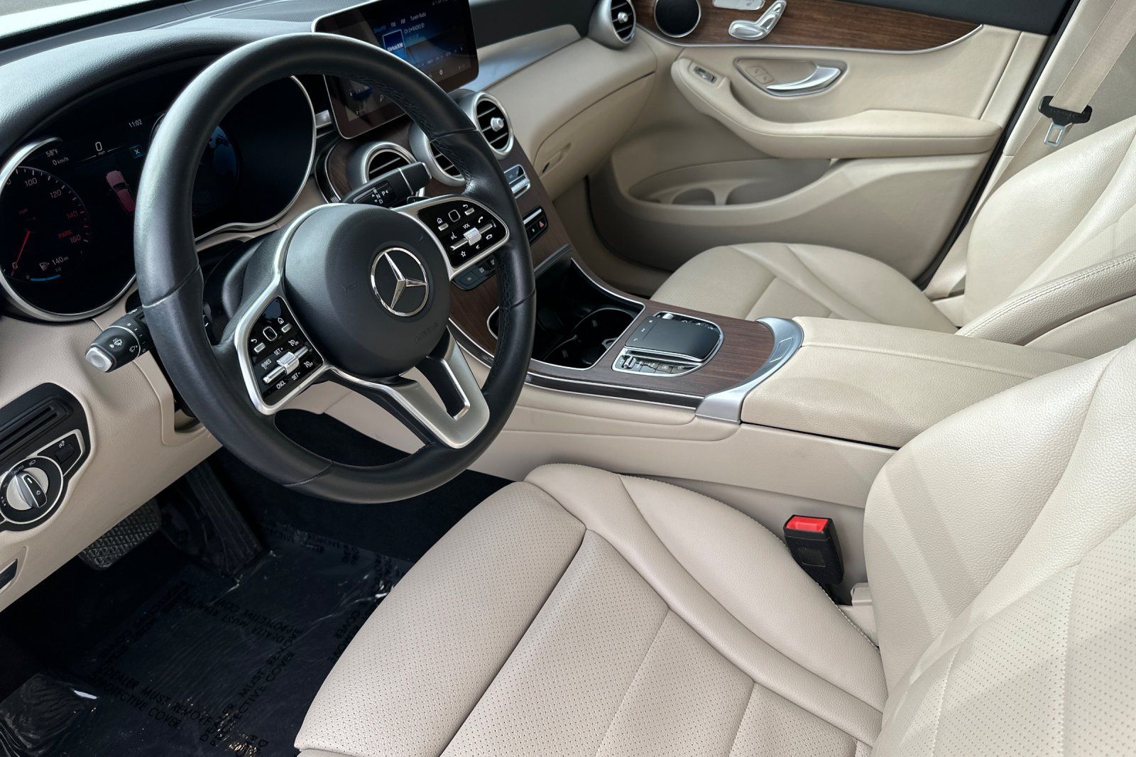 2022 Mercedes-Benz GLC GLC300 - Photo 10