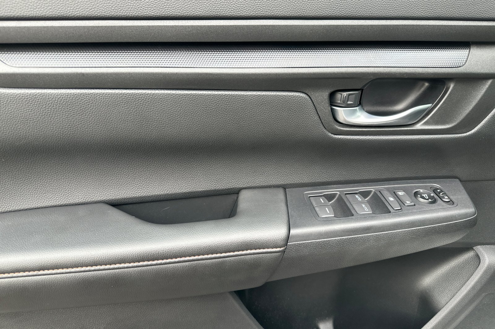 2026 Honda CR-V Sport - Photo 11