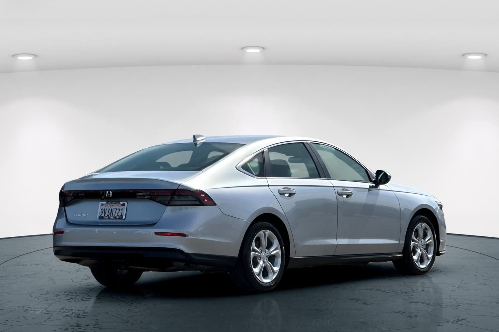 2025 Honda Accord LX - Photo 6