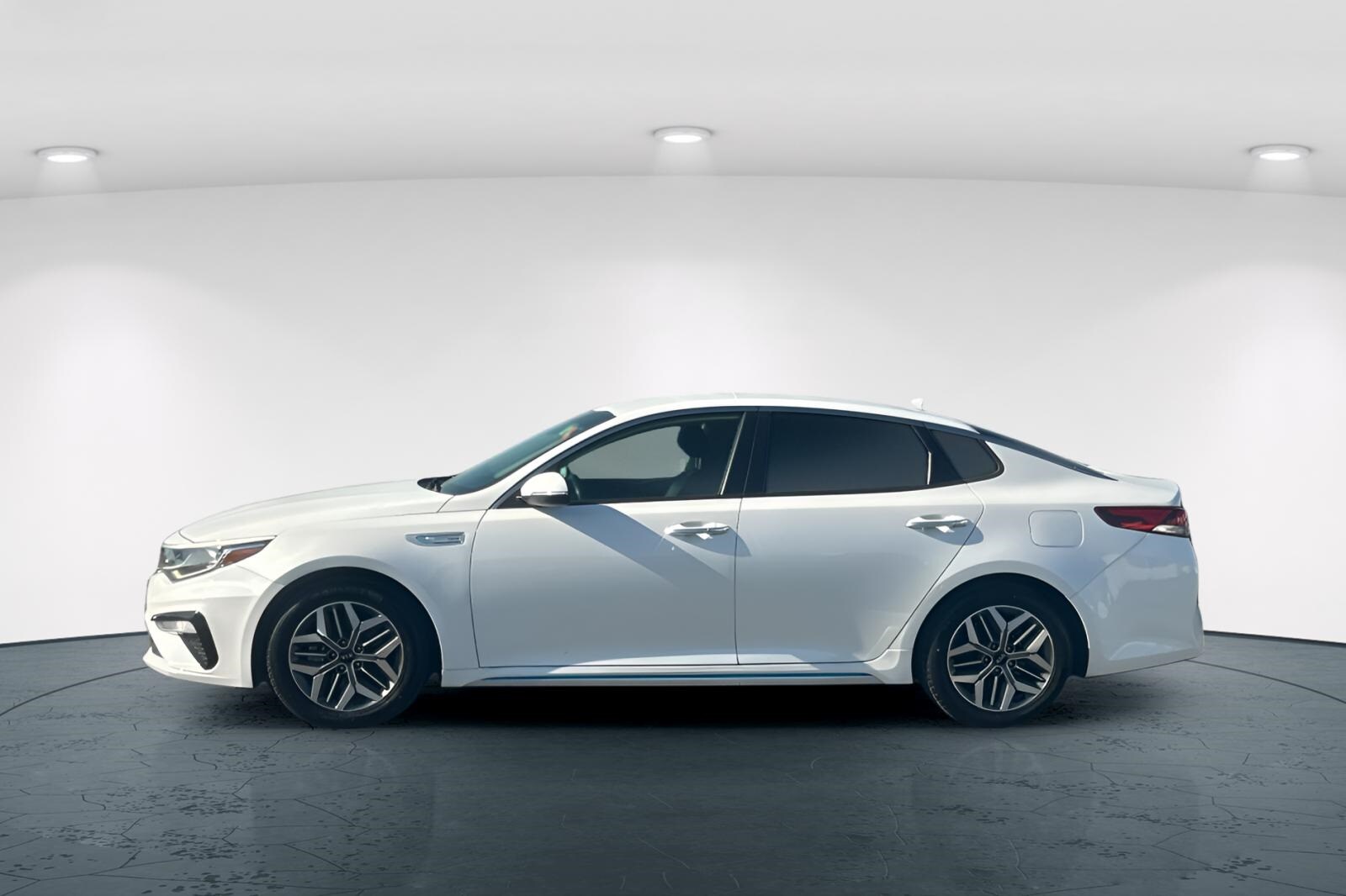 2020 Kia Optima Hybrid EX photo 2
