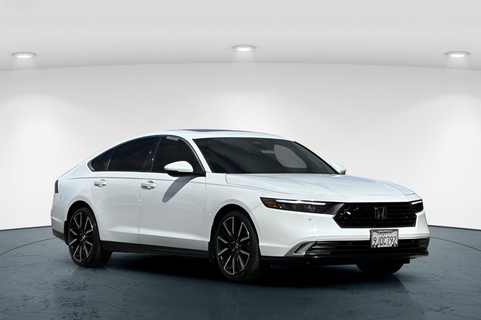 2024 Honda Accord Hybrid Touring photo 3