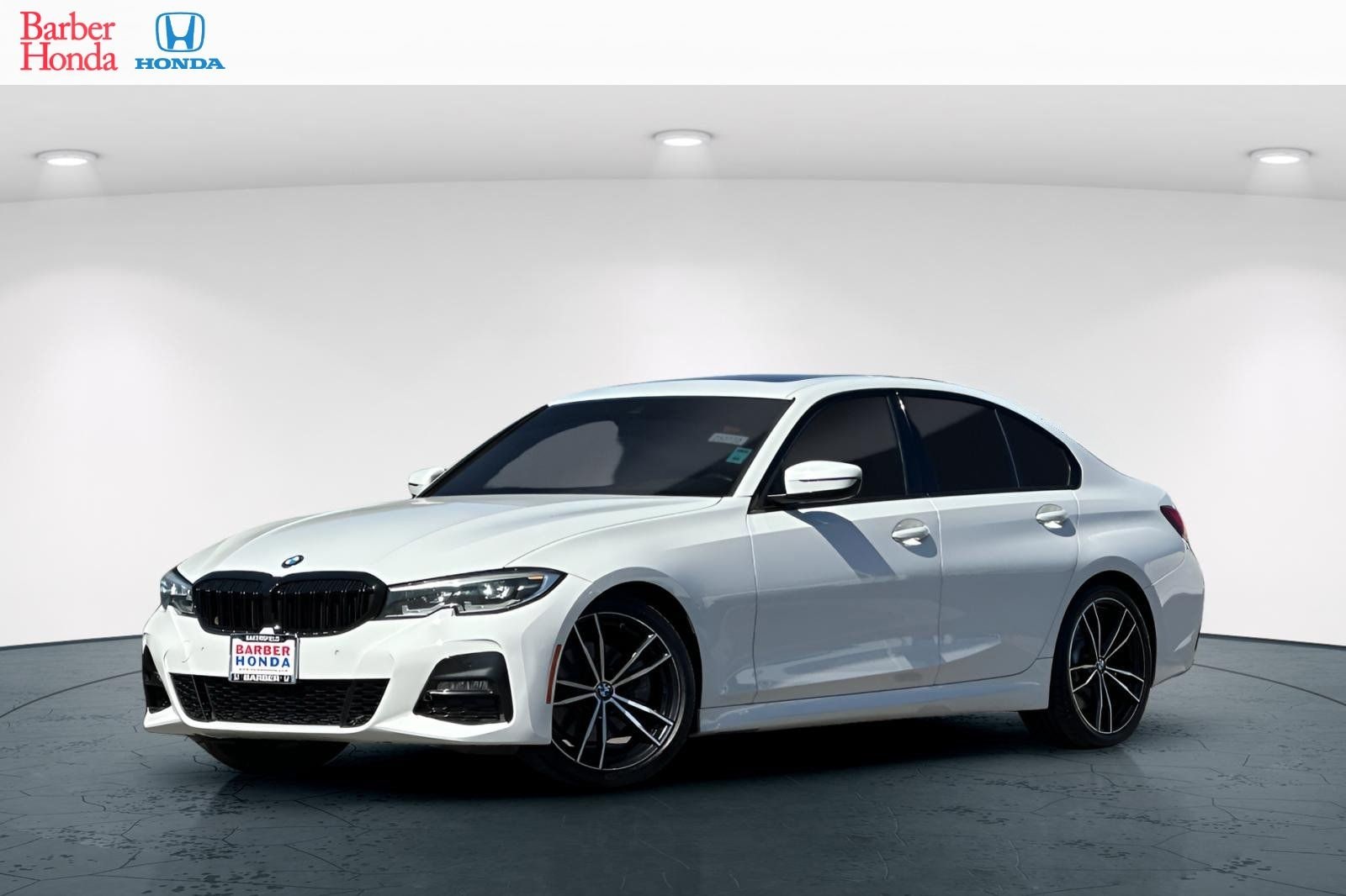 2021 BMW 3 Series 330i Sedan's photo