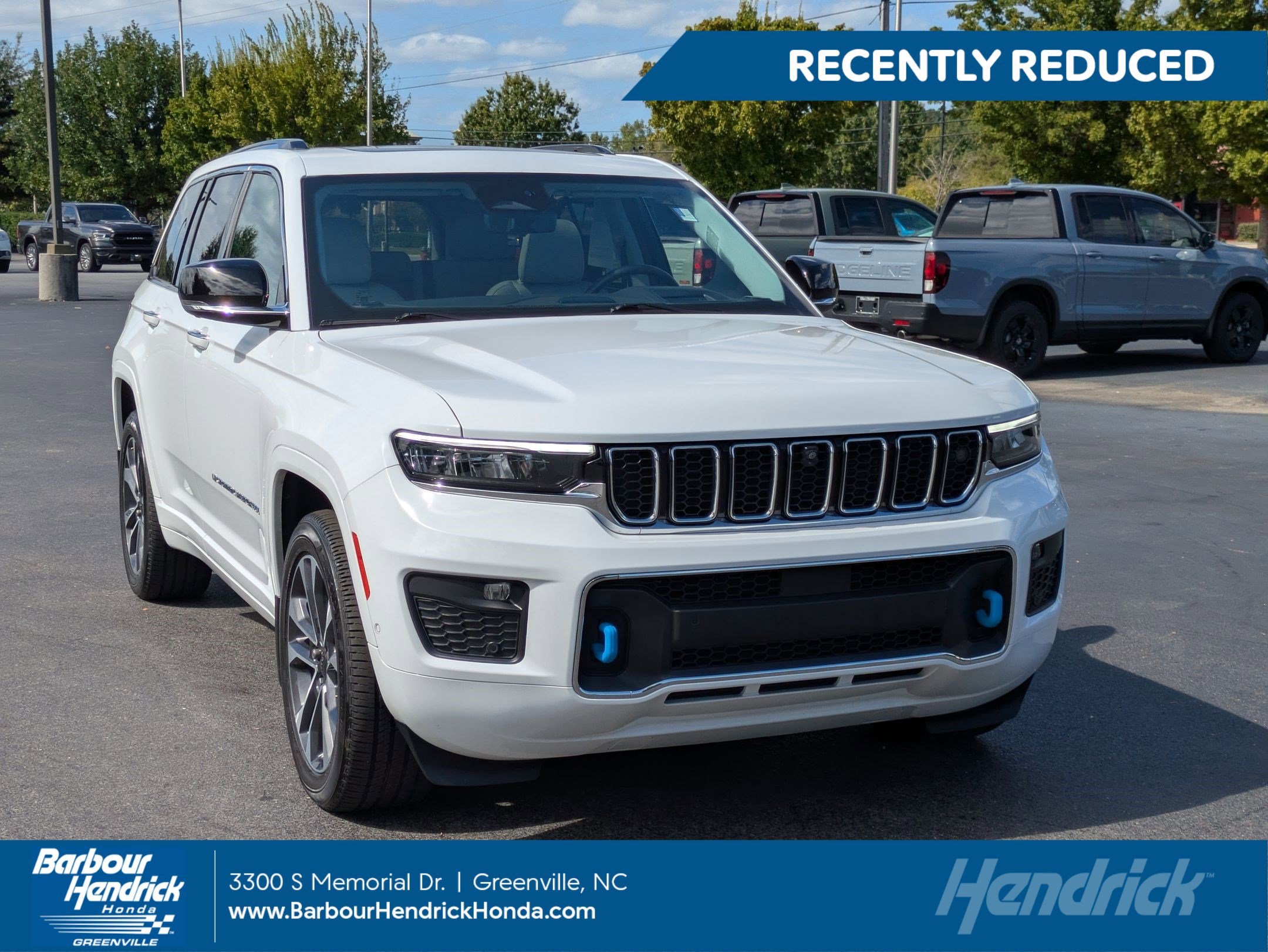 2022 Jeep Grand Cherokee Overland 4xe's photo