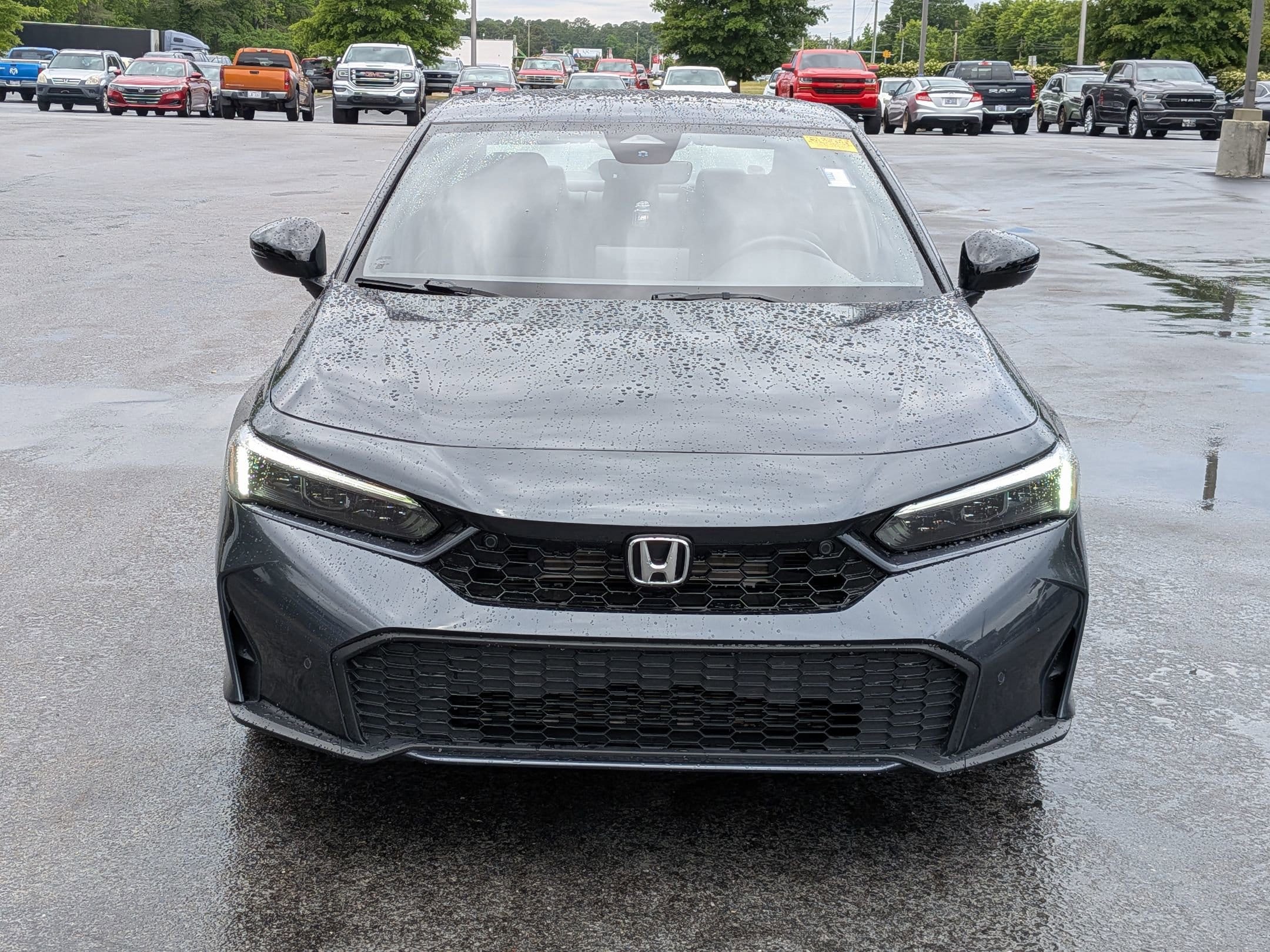 2025 Honda Civic Hybrid Sport Touring photo 3