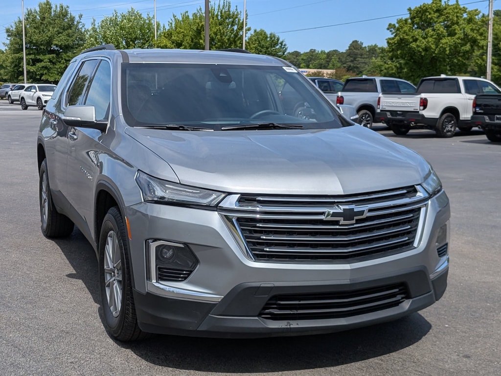 Used 2023 Chevrolet Traverse LT Cloth w/1LT SUV