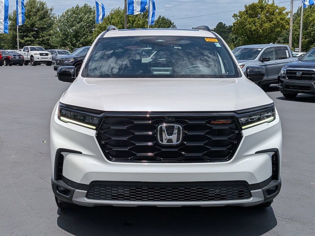 Certified 2025 Honda Pilot TrailSport SUV
