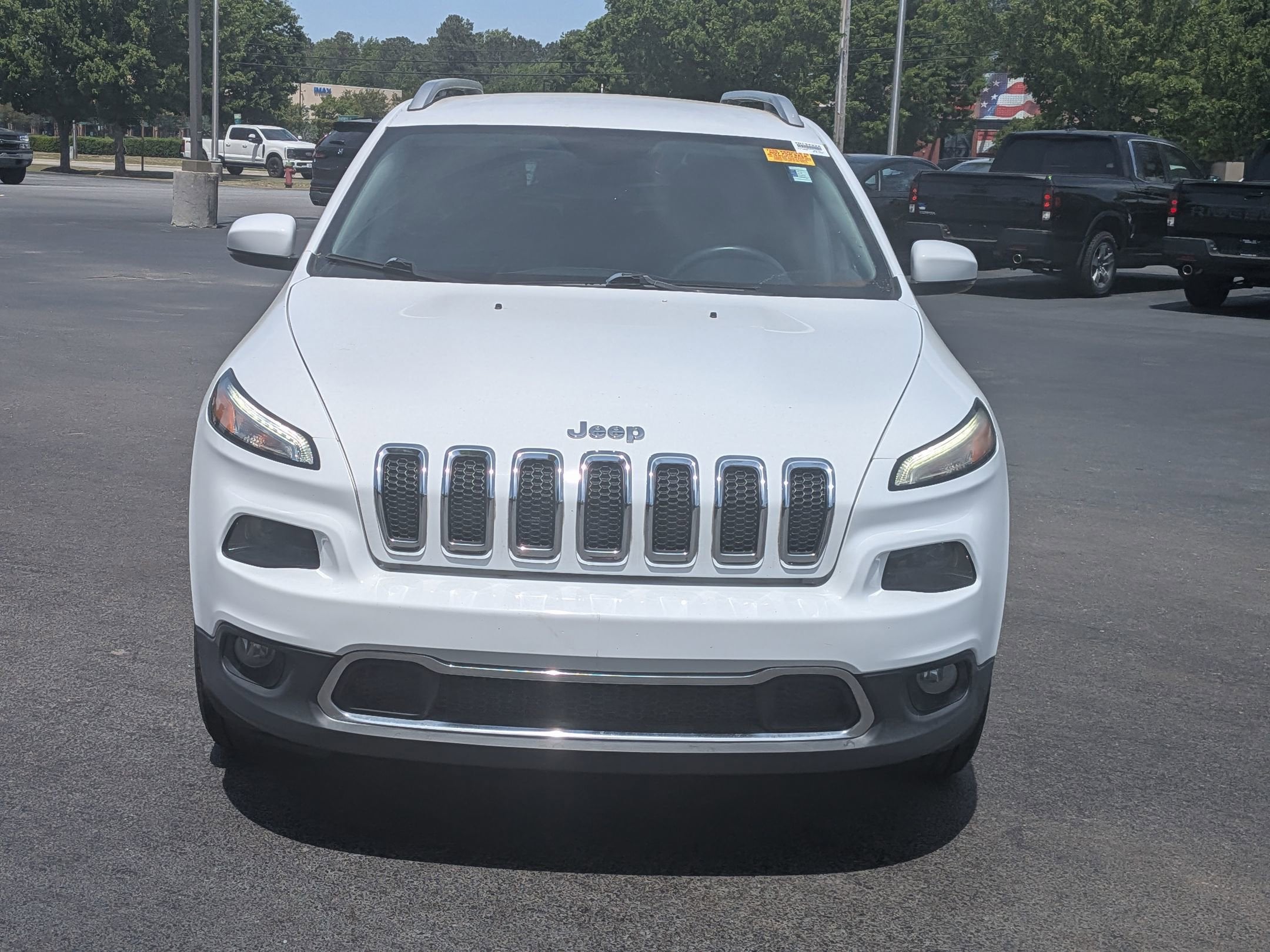 2015 Jeep Cherokee Limited FWD photo 3
