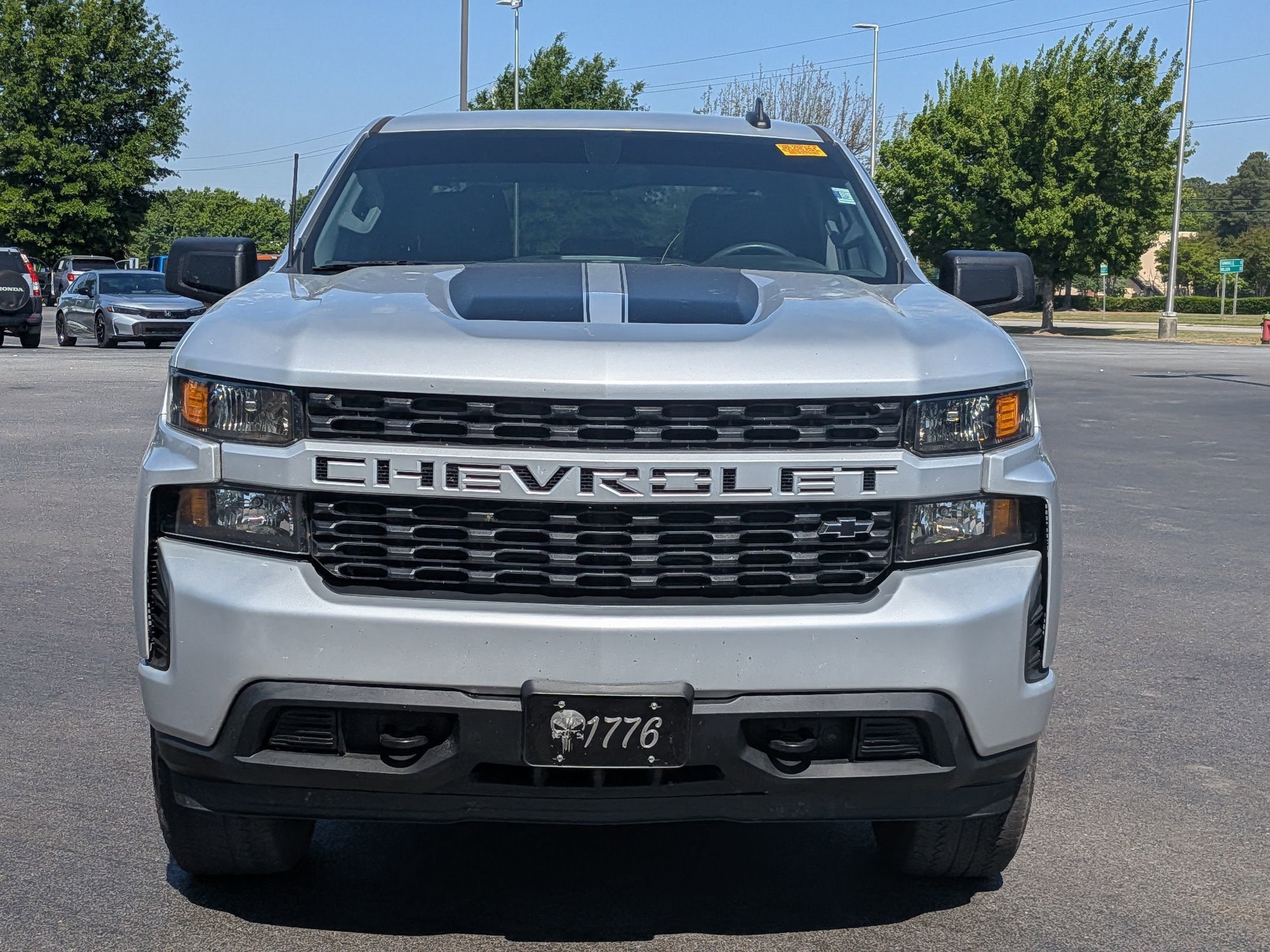 2020 Chevrolet Silverado 1500 Silverado Custom photo 2