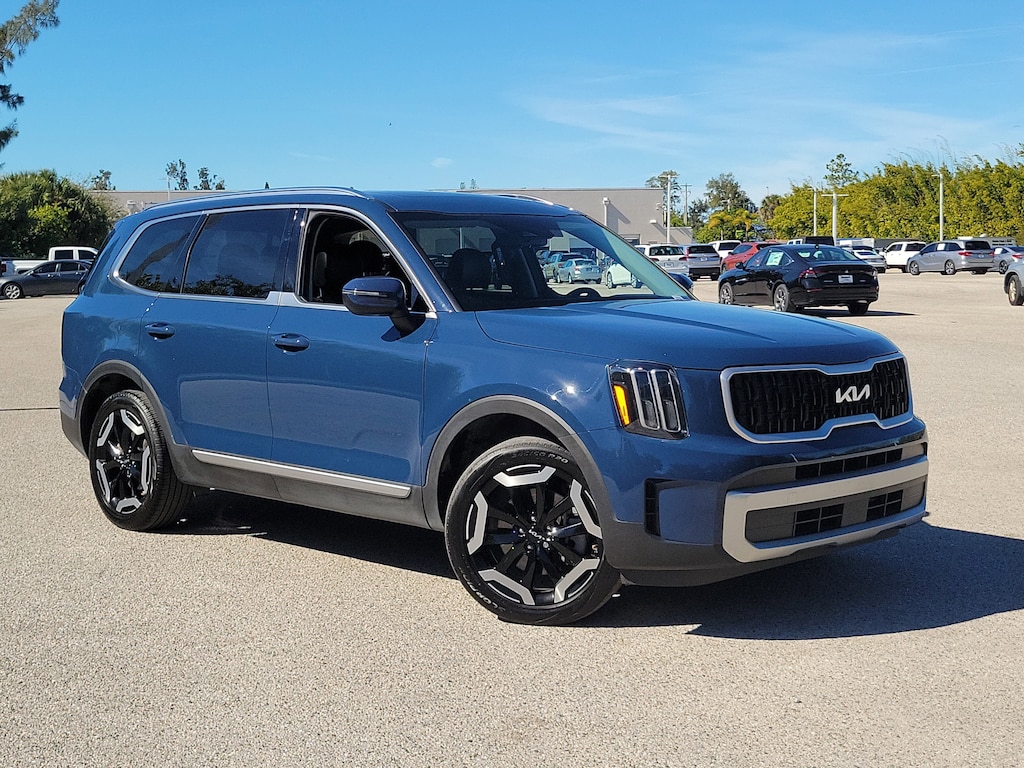 Used 2024 Kia Telluride EX SUV