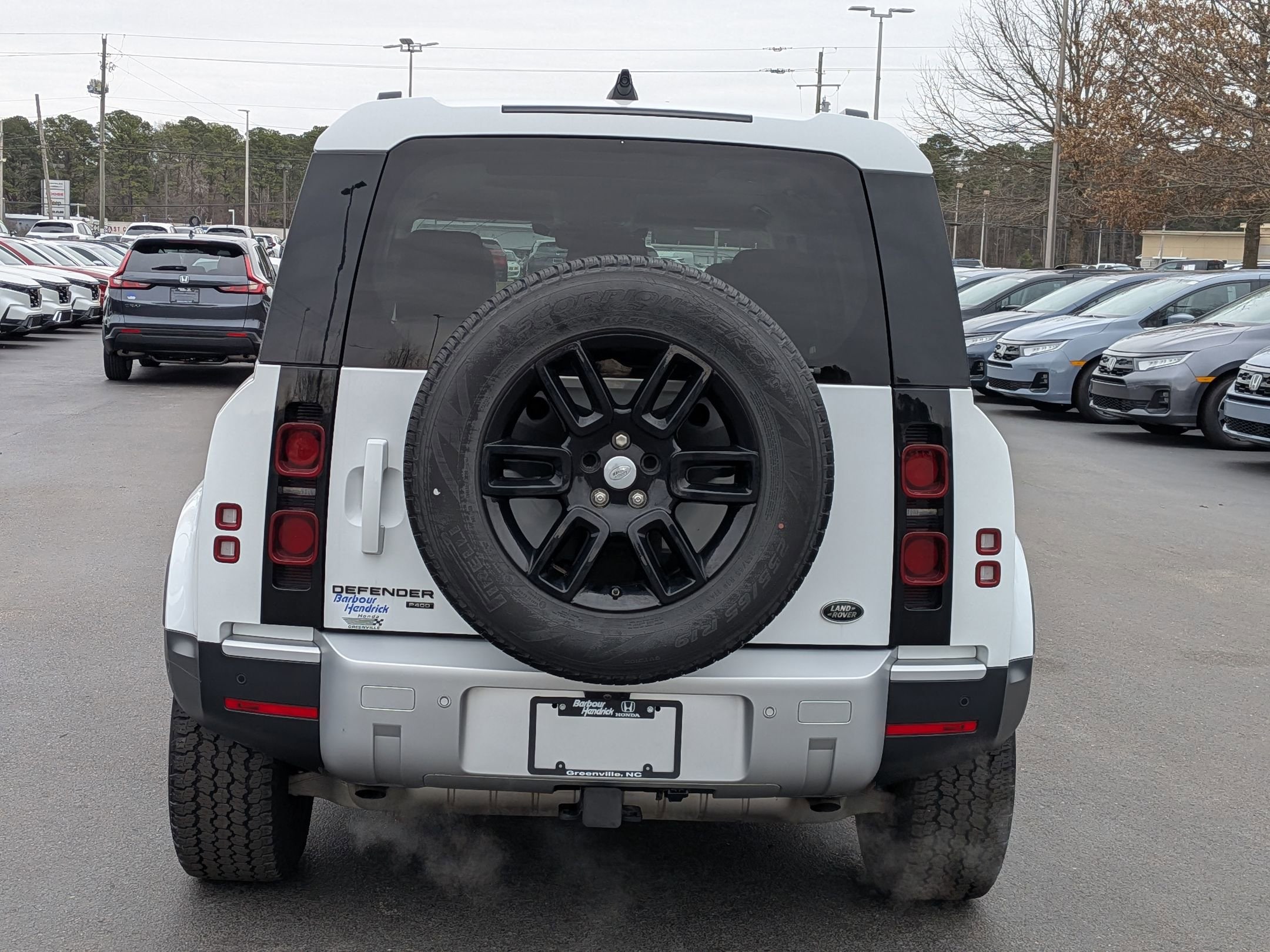 2021 Land Rover Defender SE photo 6