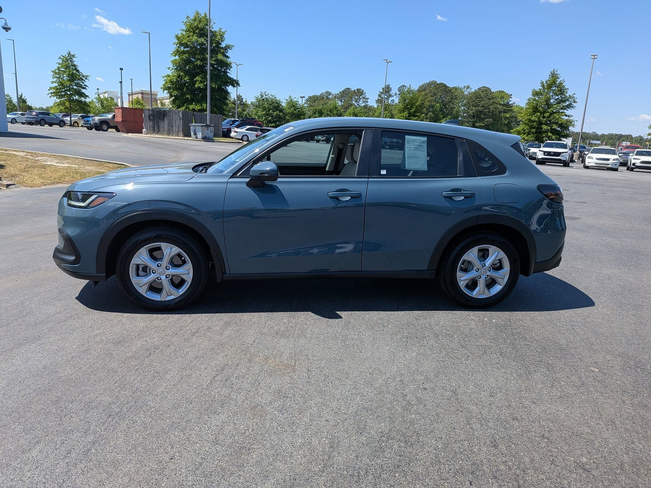 2025 Honda HR-V LX photo 5