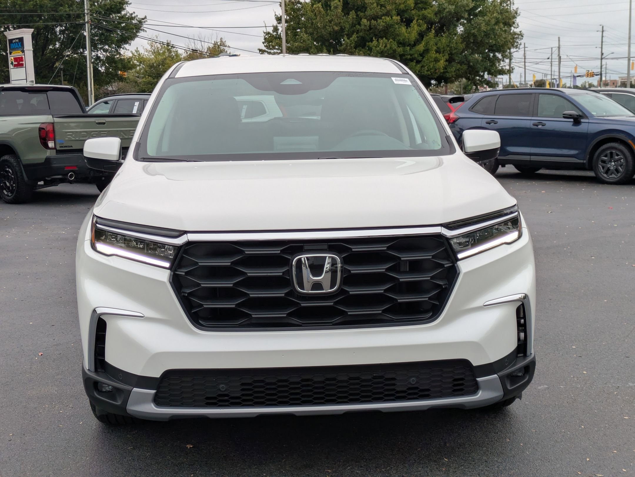 2025 Honda Pilot EX-L photo 3