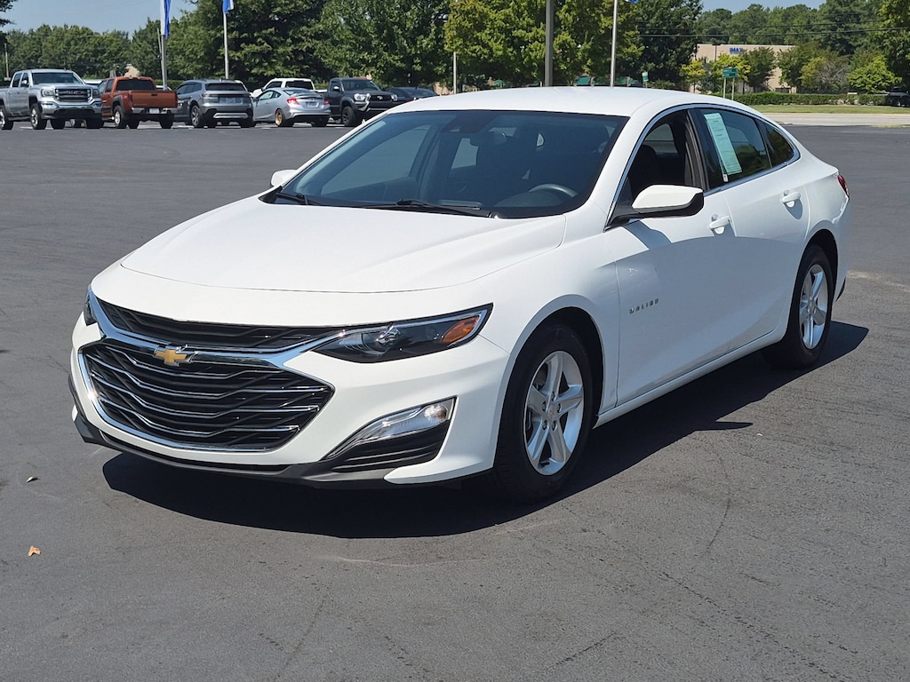 Used 2024 Chevrolet Malibu LS w/1FL Sedan