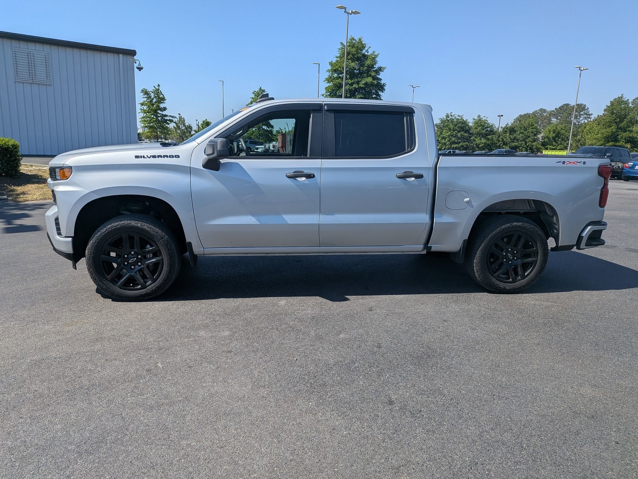 2020 Chevrolet Silverado 1500 Silverado Custom photo 5