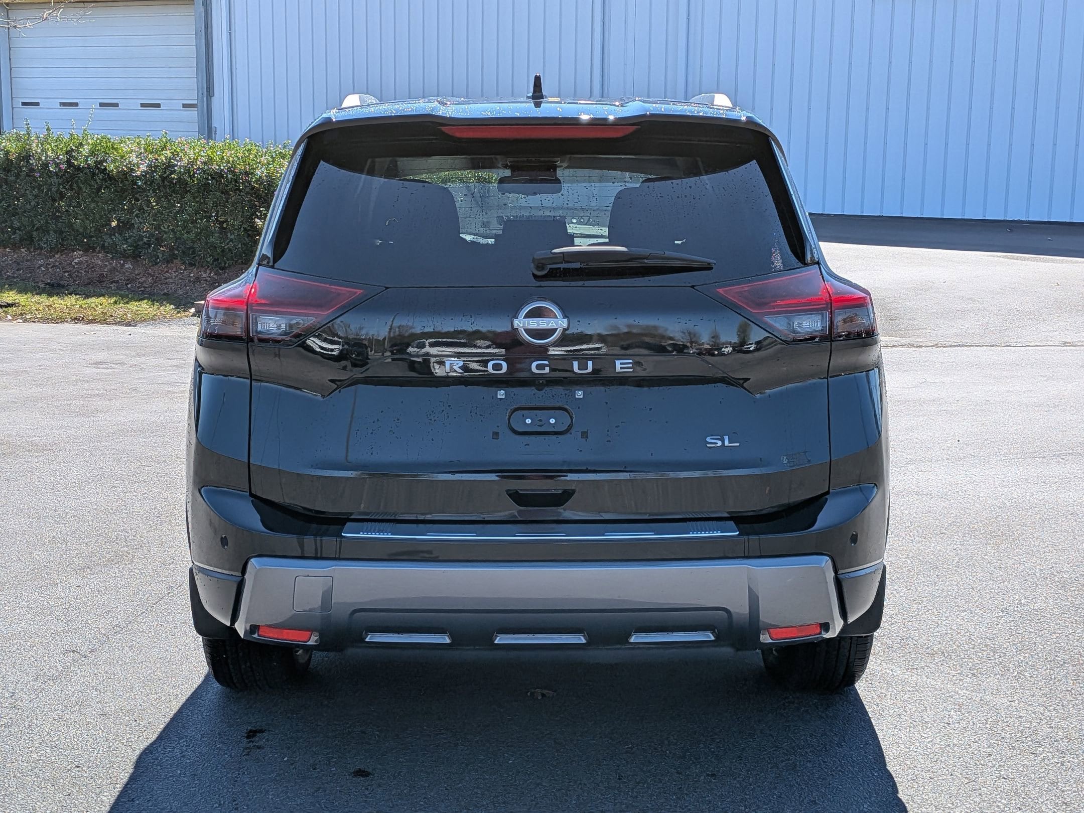 2024 Nissan Rogue SL photo 3