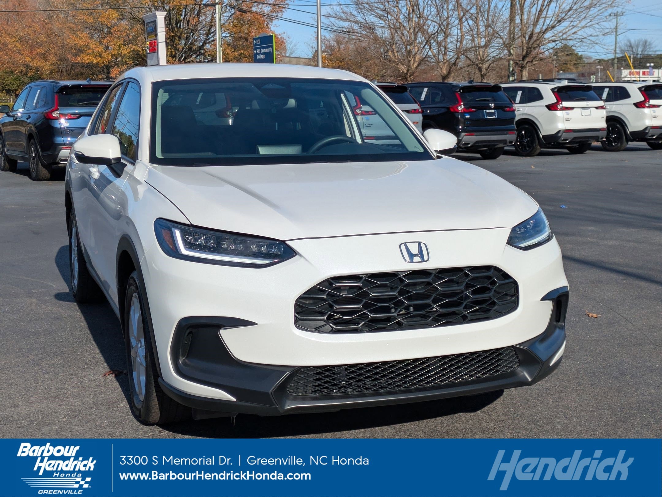 2025 Honda HR-V LX's photo