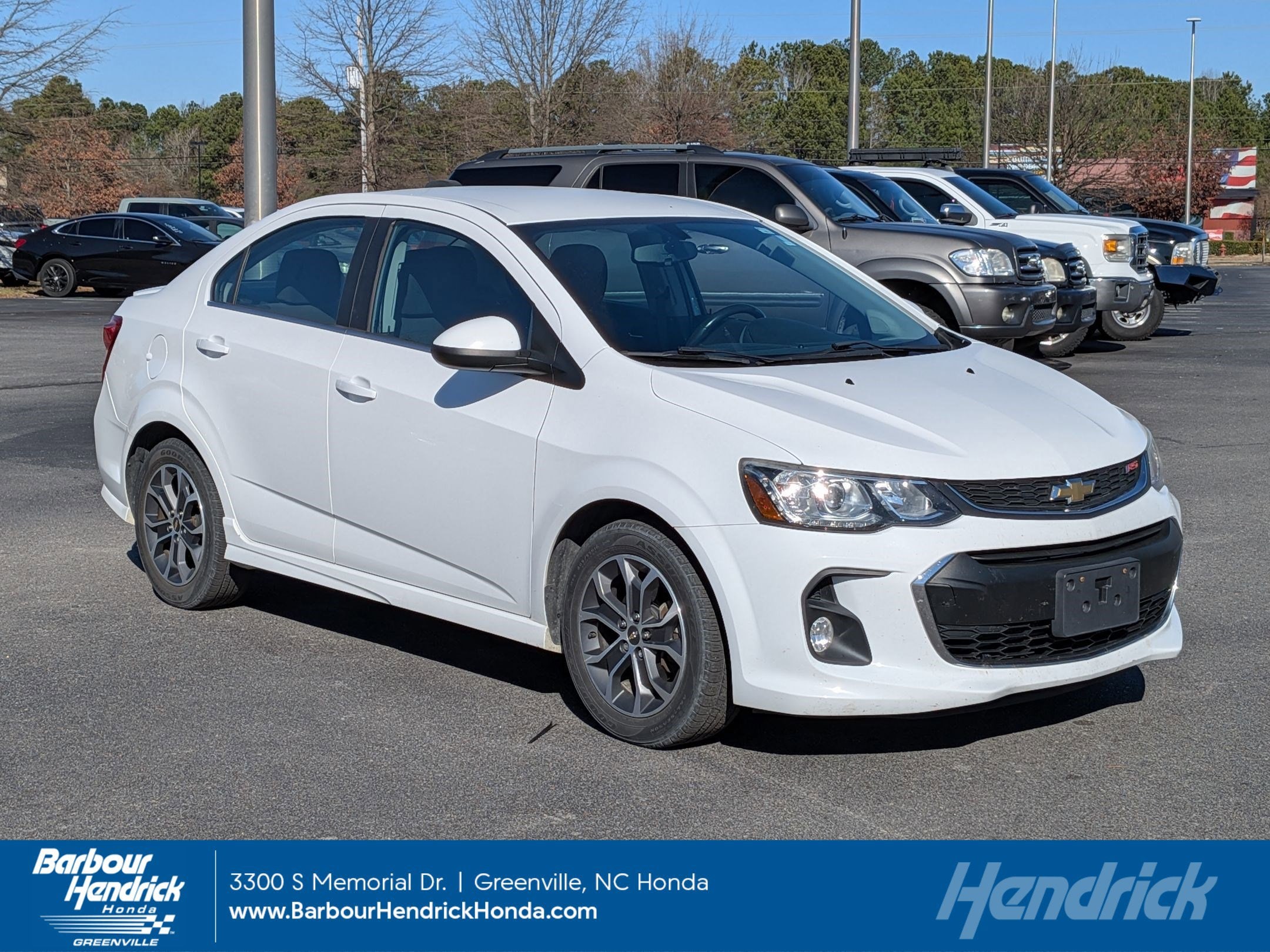 2017 Chevrolet Sonic LT's photo