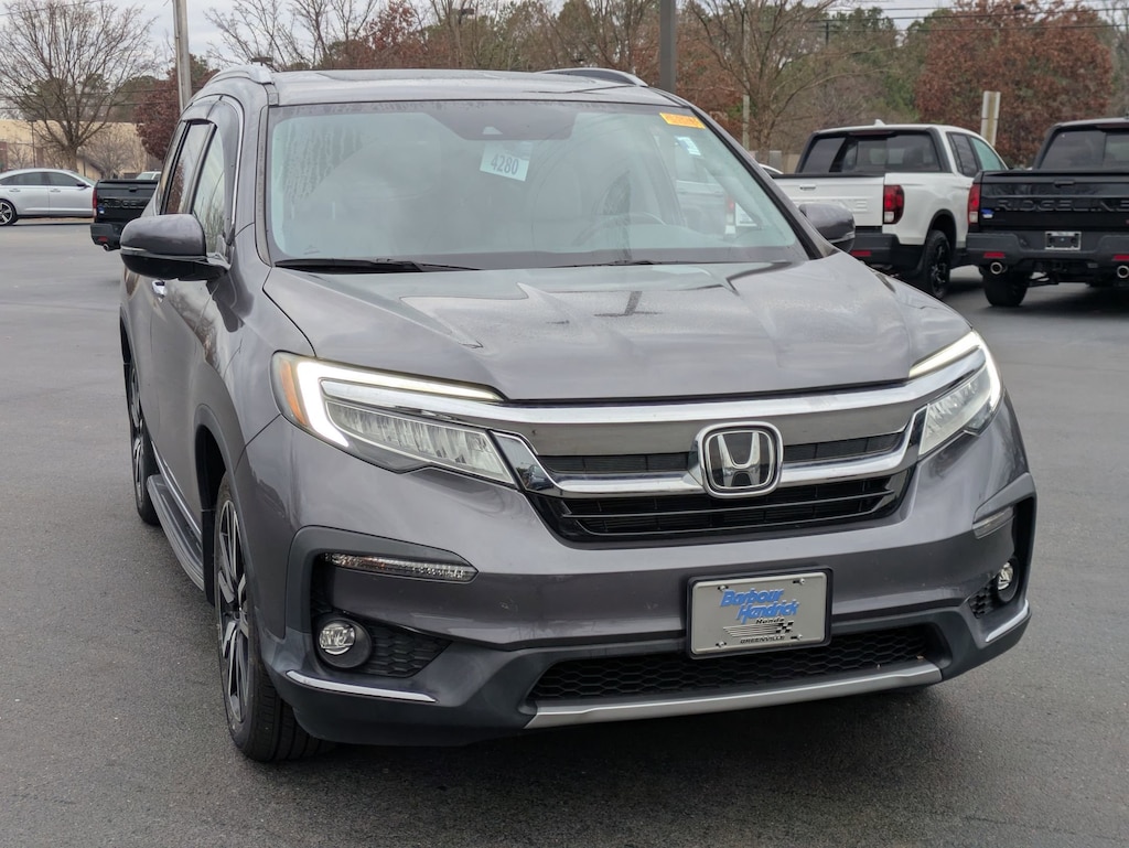 Used 2019 Honda Pilot Touring 8-Passenger FWD SUV