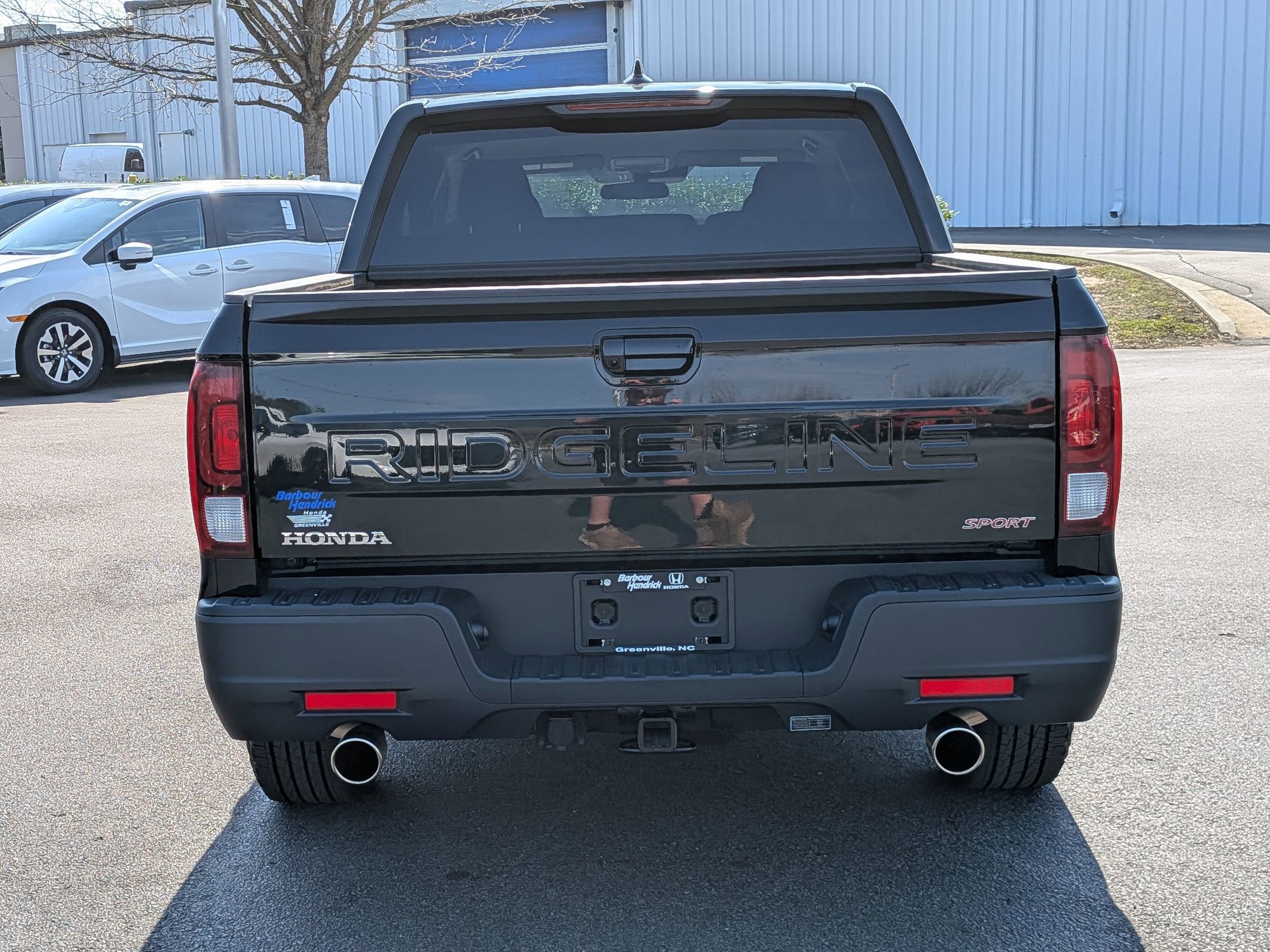 2024 Honda Ridgeline Sport photo 3
