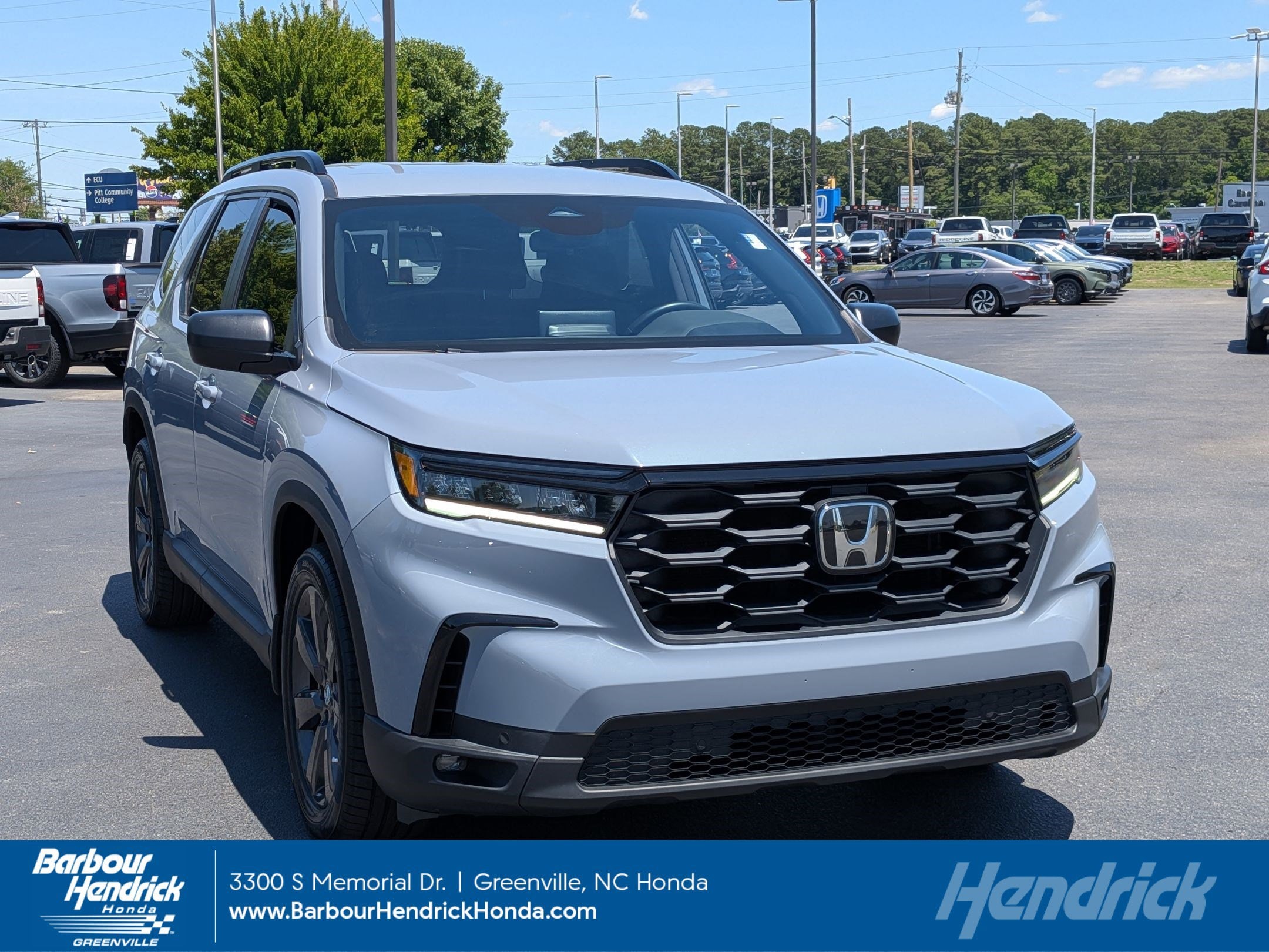 2024 Honda Pilot Sport AWD's photo