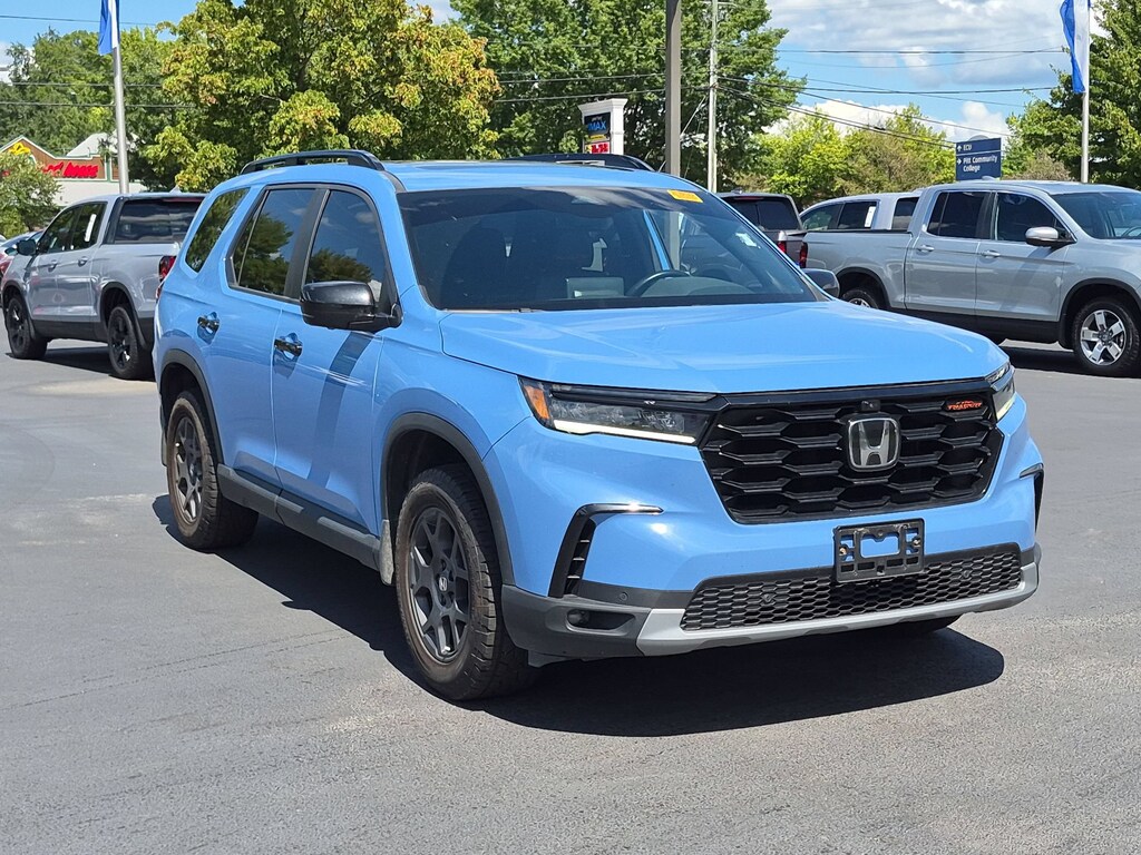Certified 2025 Honda Pilot TrailSport SUV