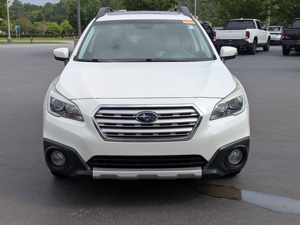 Used 2016 Subaru Outback 2.5i Limited w/ Moonroof + Keyless Access + Nav + SUV