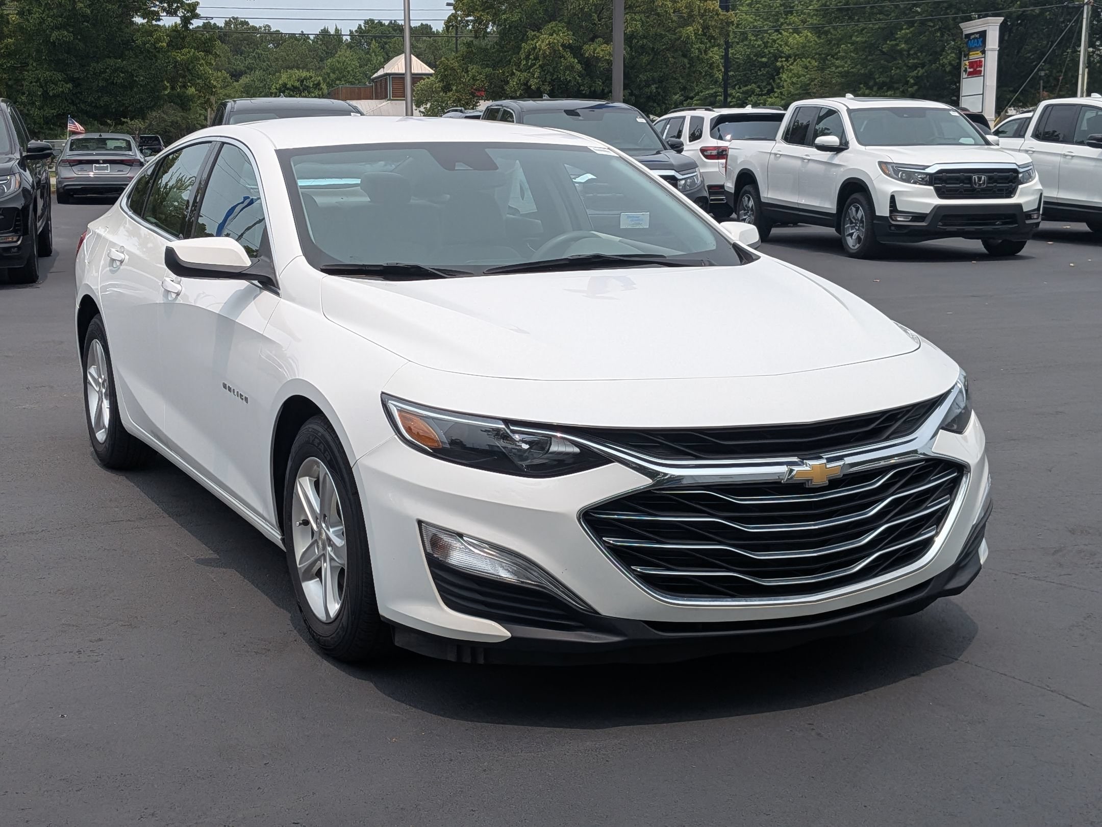 Used 2022 Chevrolet Malibu 1FL with VIN 1G1ZC5ST5NF153280 for sale in Greenville, NC