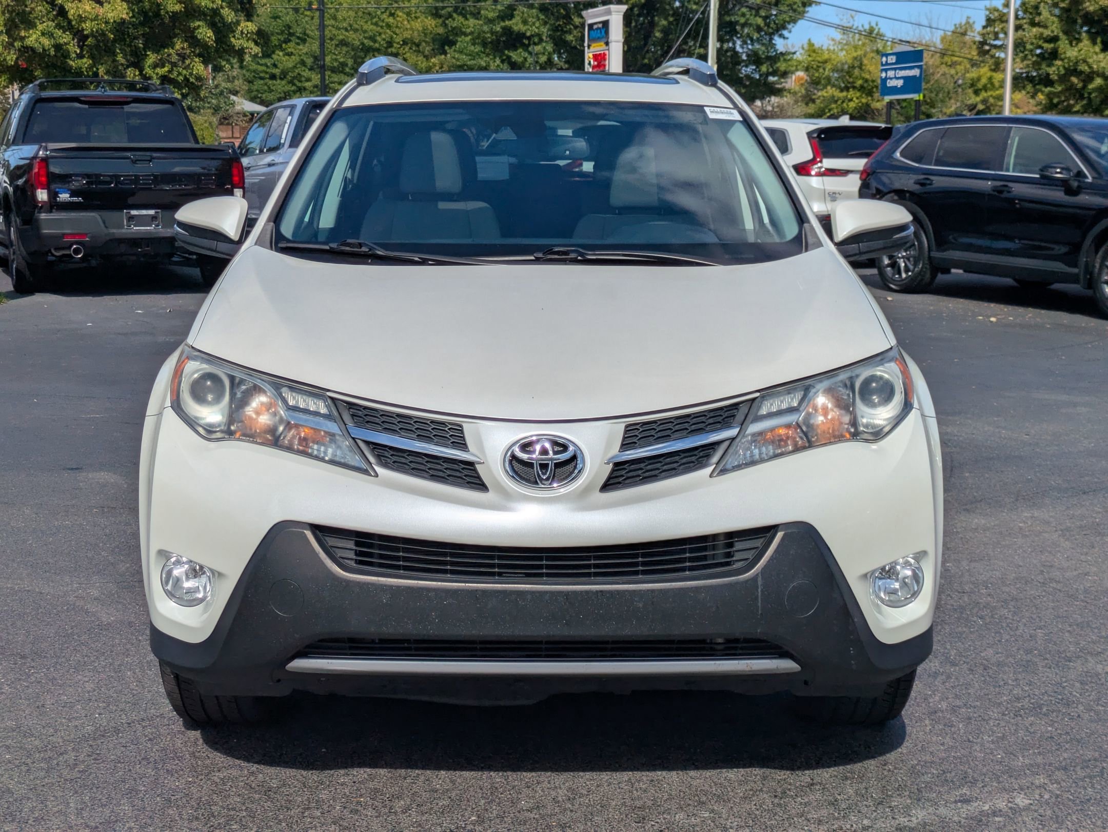 2014 Toyota RAV4 Limited photo 2