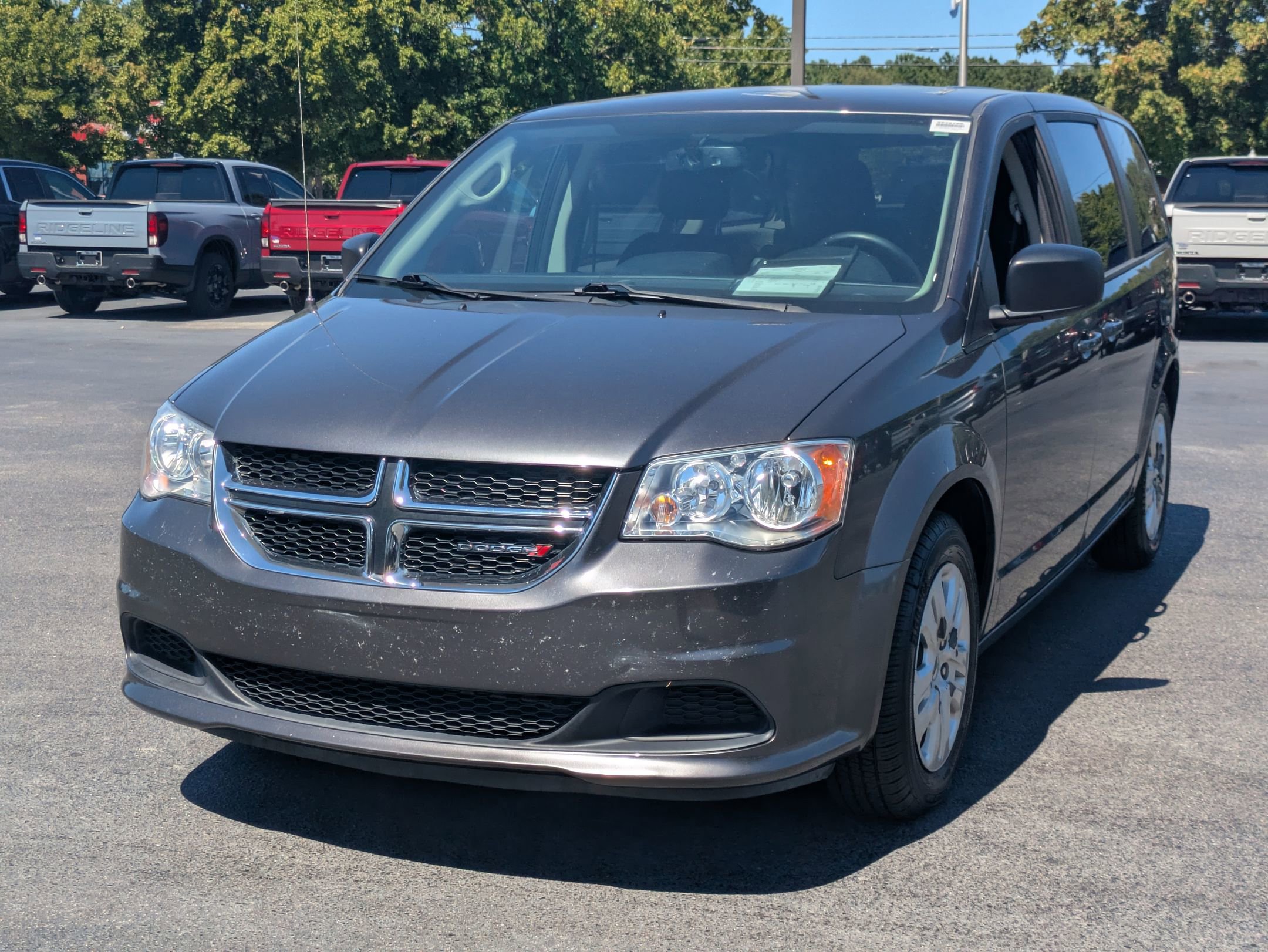 2018 Dodge Grand Caravan SE photo 3