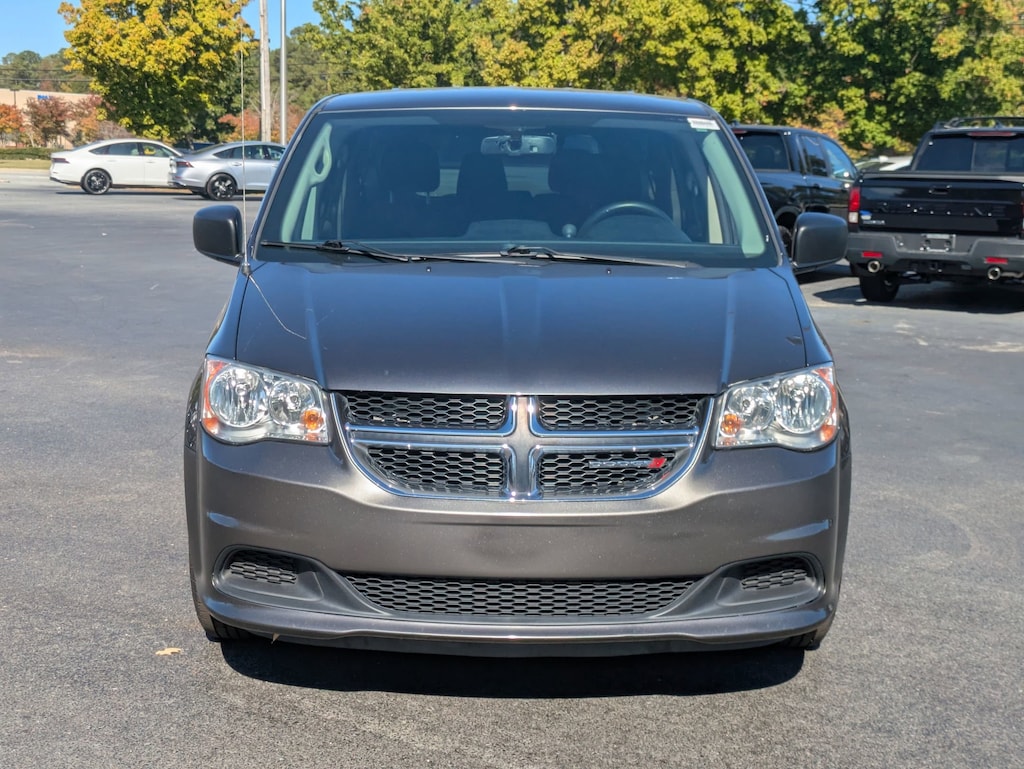 Used 2018 Dodge Grand Caravan SE Van Passenger Van