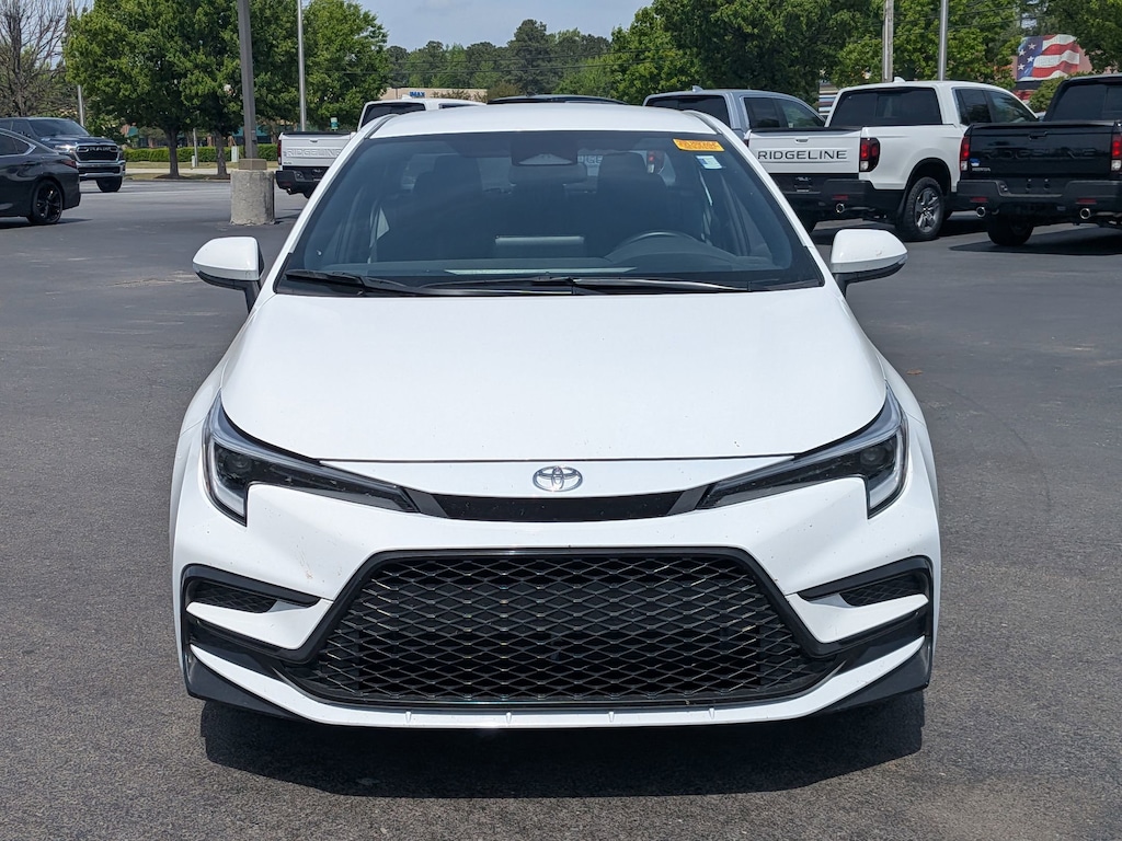 Used 2025 Toyota Corolla SE Sedan