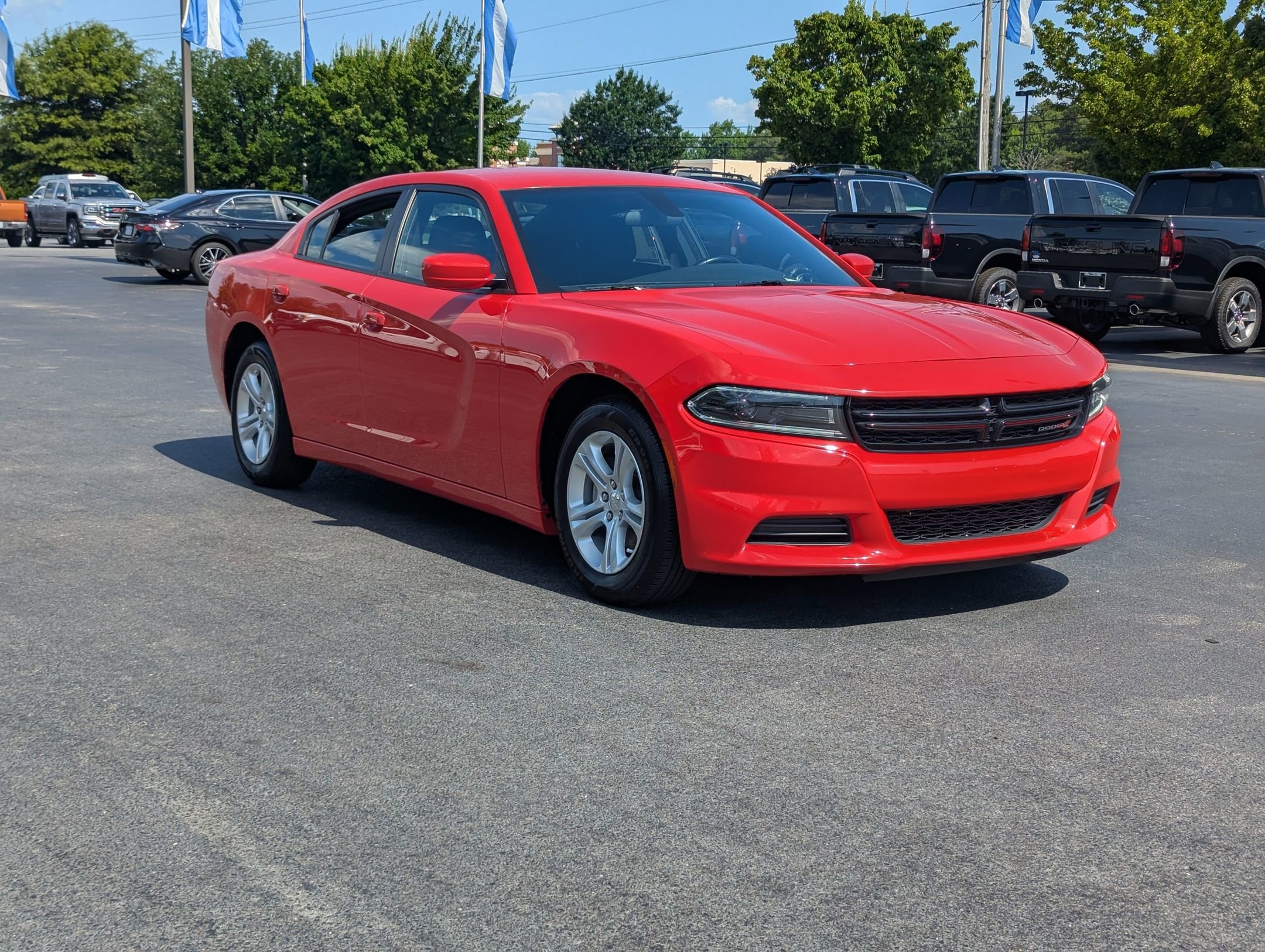 Used 2022 Dodge Charger SXT with VIN 2C3CDXBG9NH255578 for sale in Greenville, NC