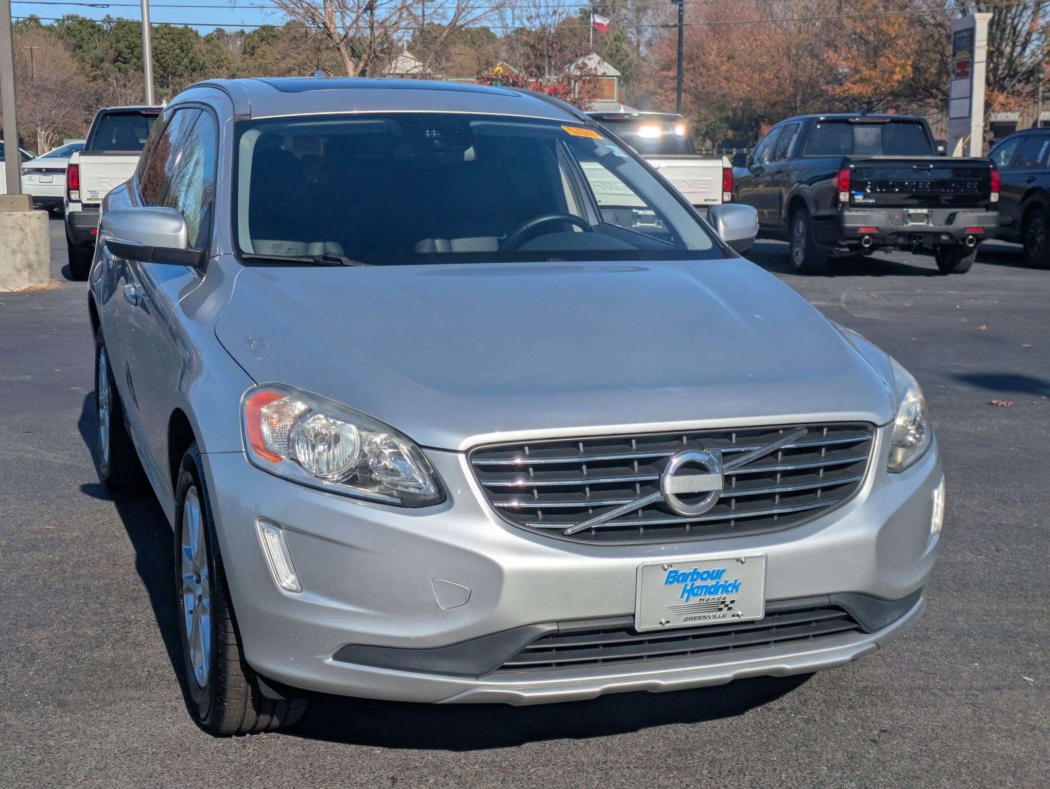 Used 2015 Volvo XC60 3.2 Premier Plus with VIN YV4952RC9F2612757 for sale in Greenville, NC