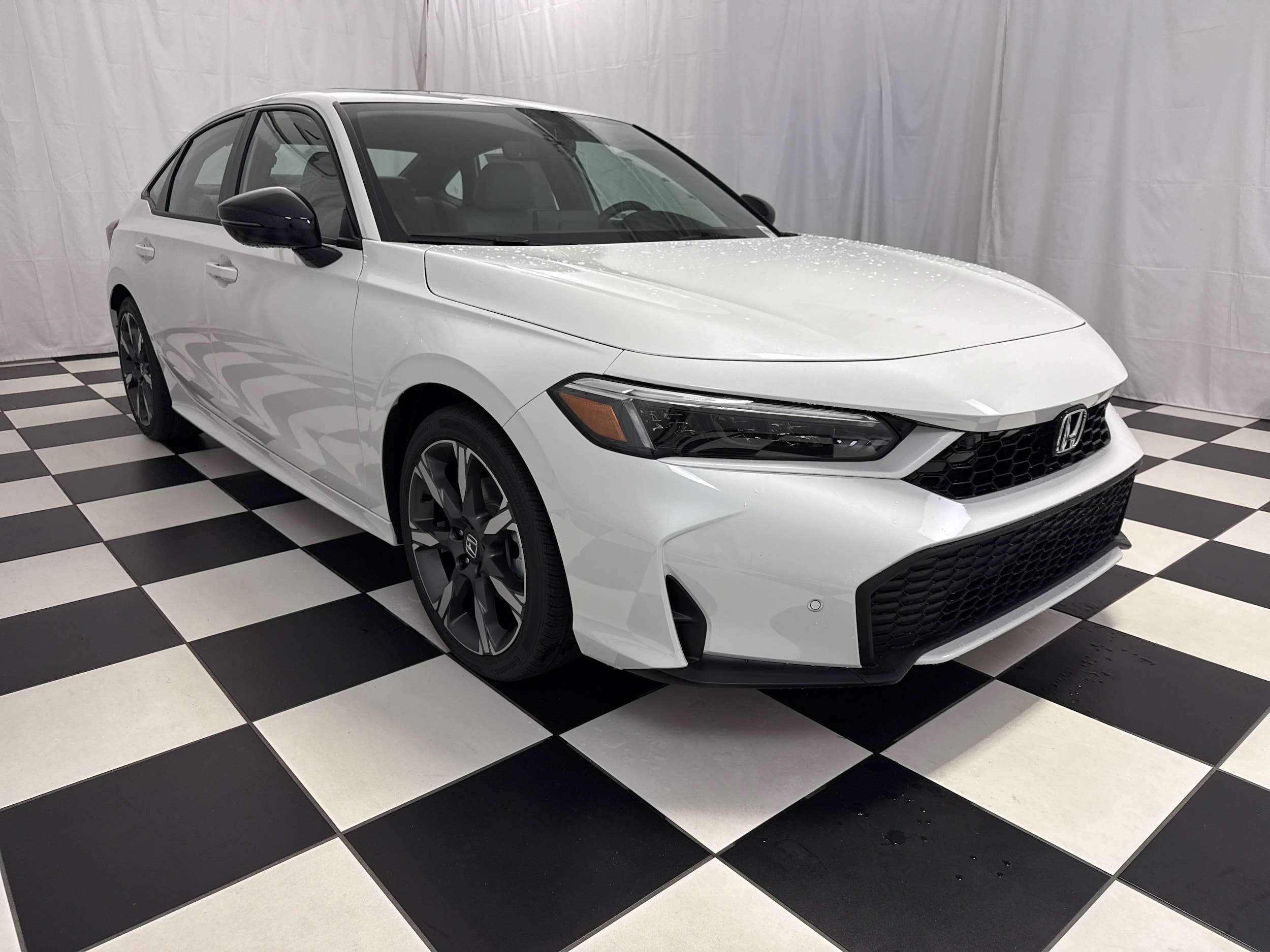 2025 Honda Civic Hybrid Sport Touring photo 1