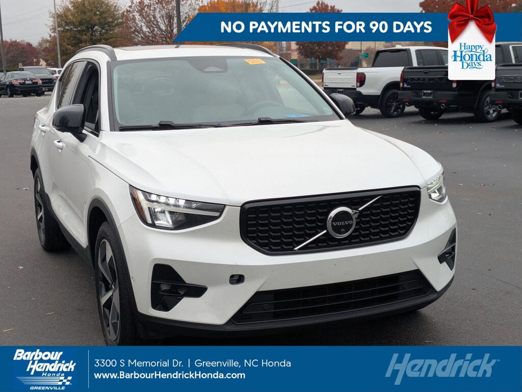 Used 2023 Volvo XC40 B4 FWD Ultimate Dark SUV
