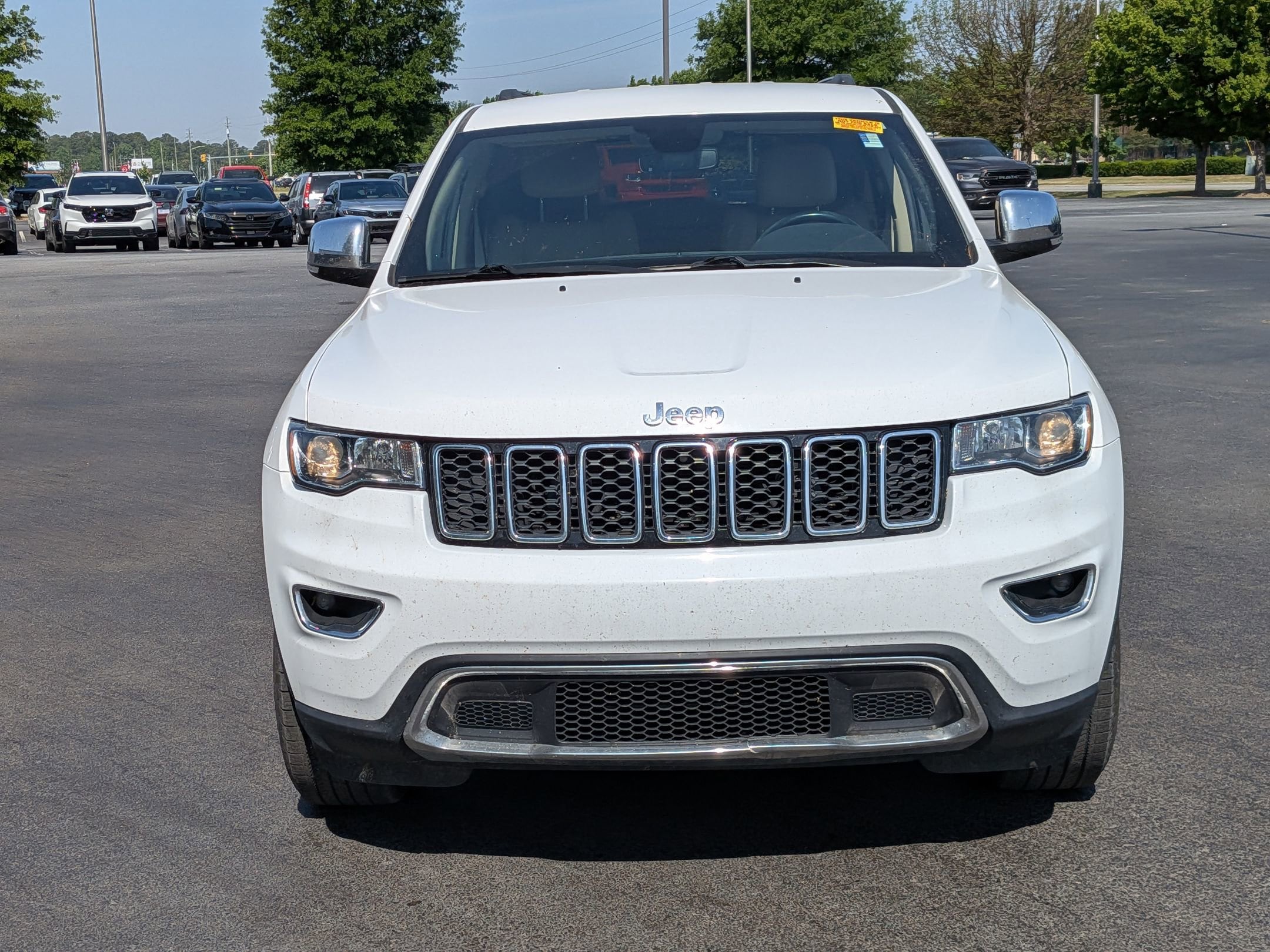 2019 Jeep Grand Cherokee Limited photo 3