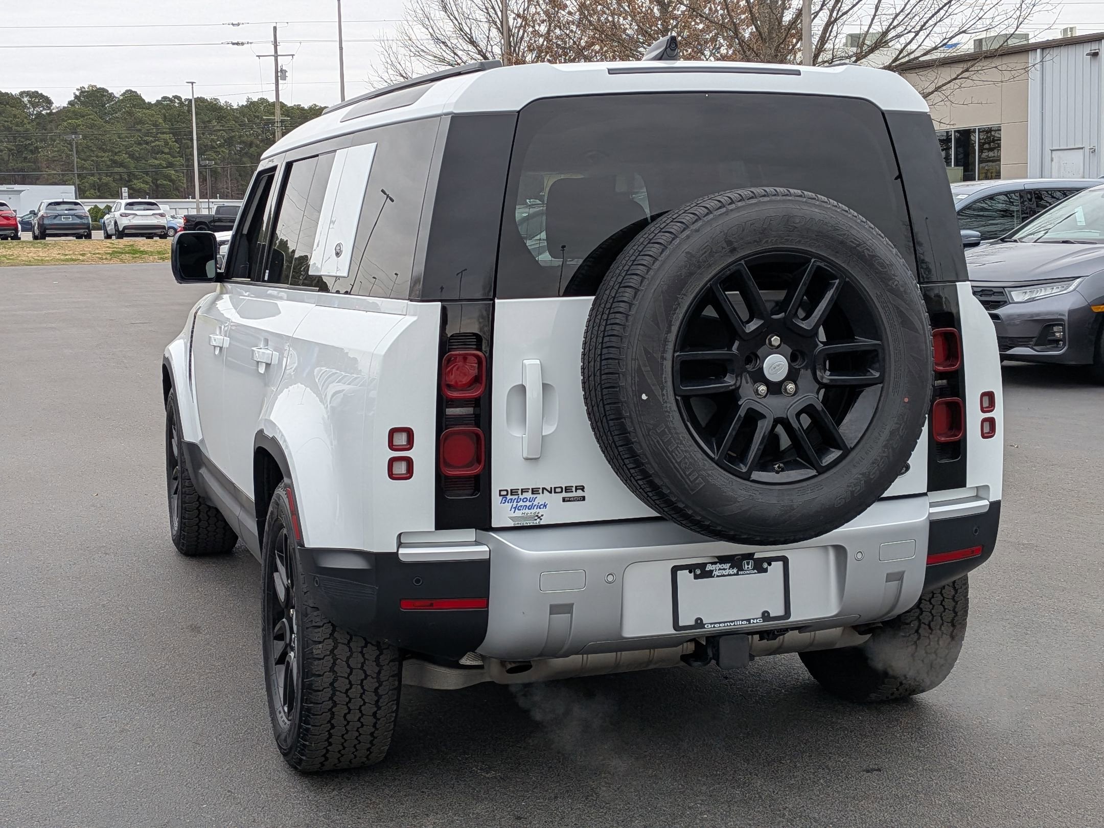 2021 Land Rover Defender SE photo 5