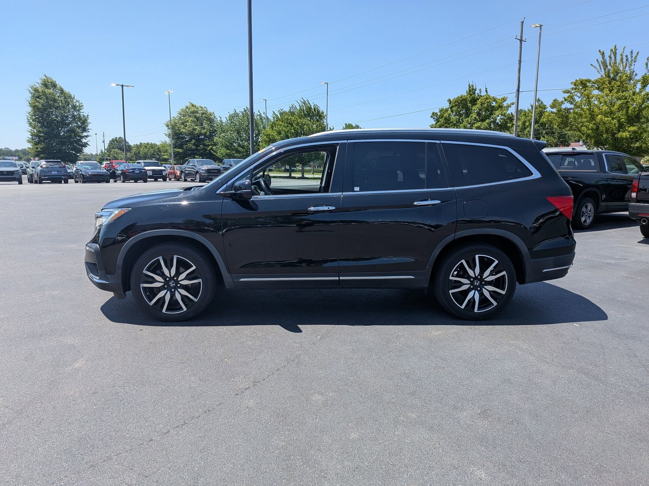 Honda Pilot Touring 7-Passenger AWD